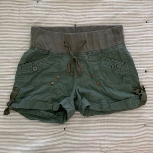 EUC green maternity shorts